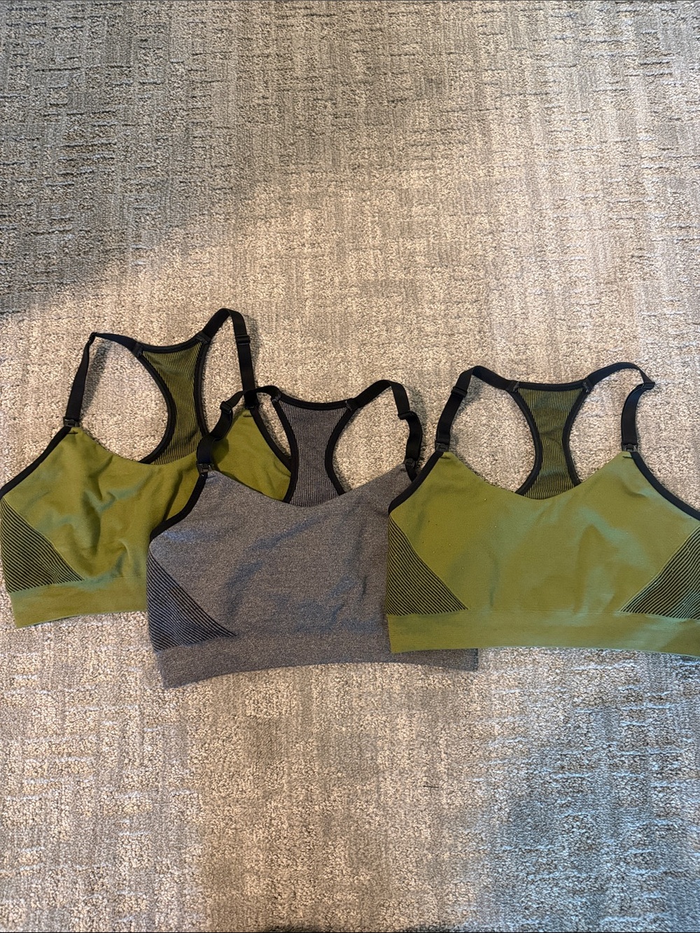 Auden maternity Seamless Racerback Sports Bra - Olive Green & Gray (3)